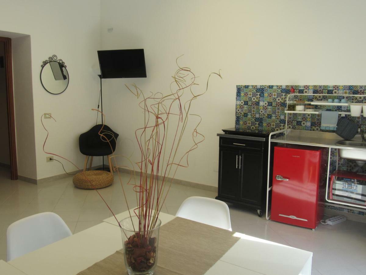 Polpo E Polpessa Casa Vacanze ลีปารี ภายนอก รูปภาพ